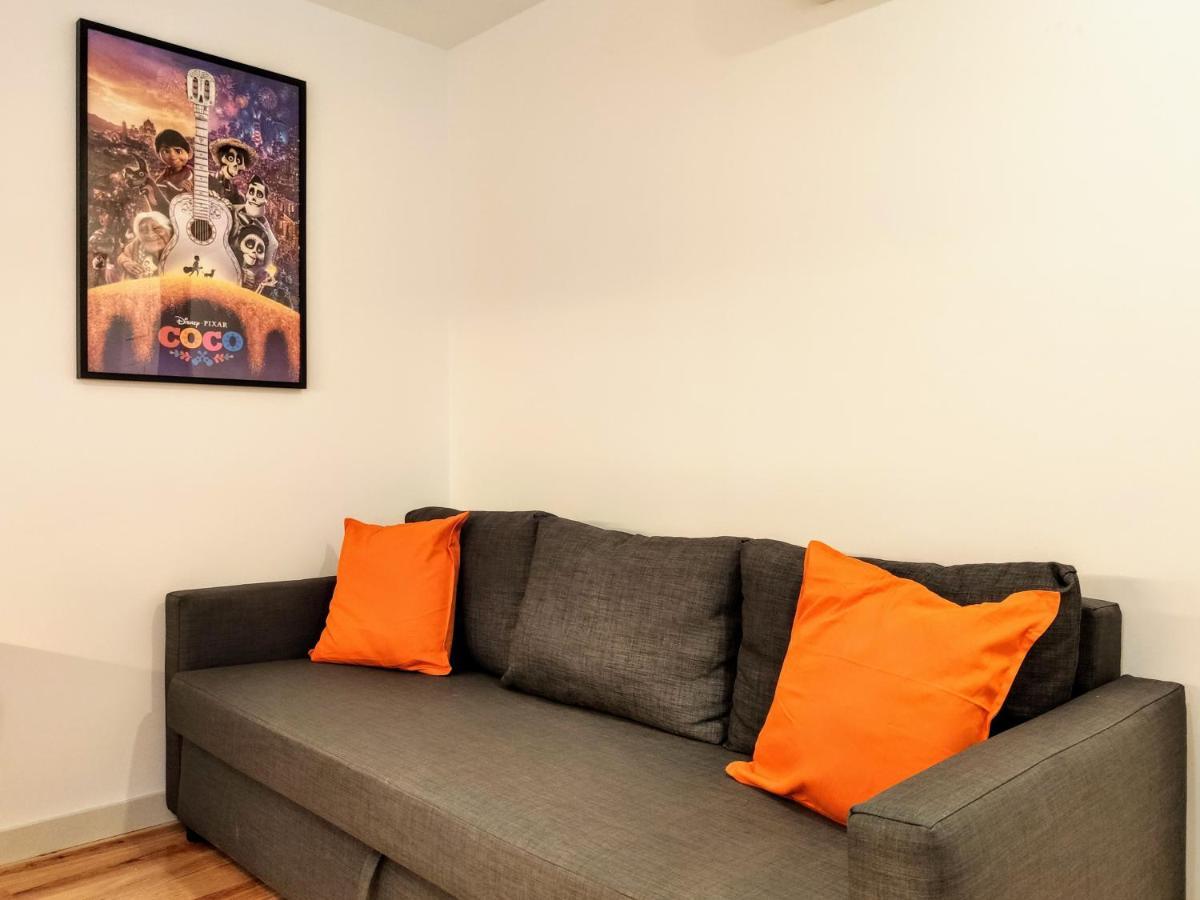 Bombarda Cinema Apartments OOporto Exteriör bild