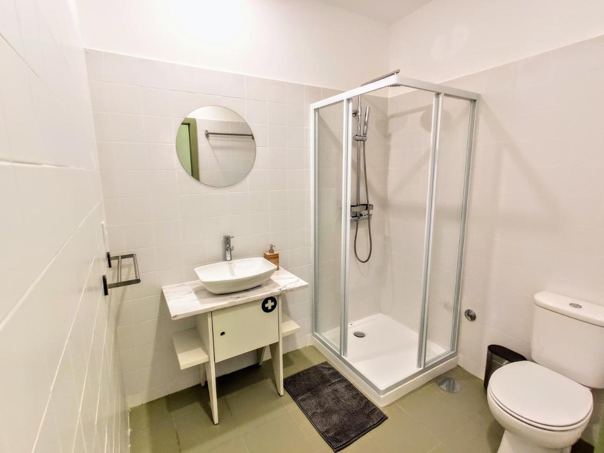 Bombarda Cinema Apartments OOporto Exteriör bild